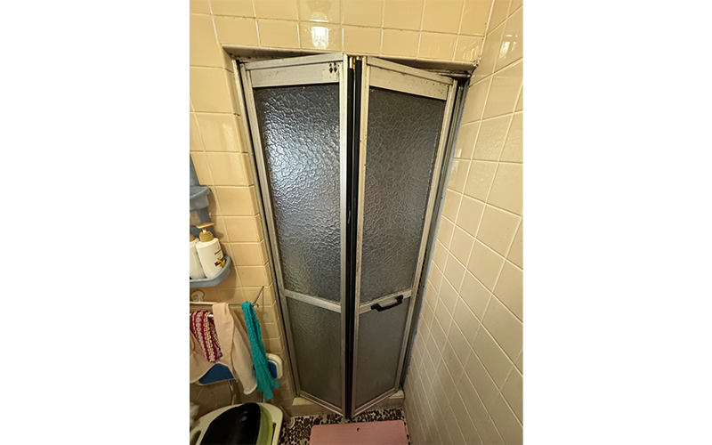 浴室用折戸